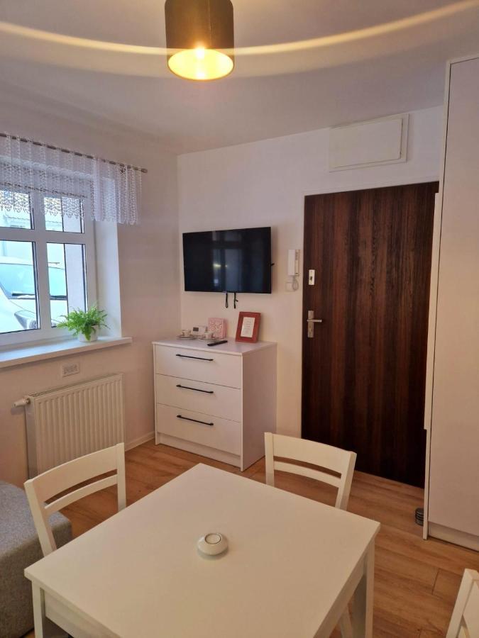 Apartament Przy Deptaku Jelenia Gora Exterior photo